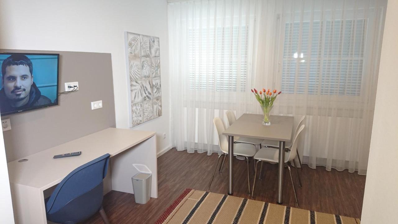 Apart-House Nuernberg Aparthotel Екстериор снимка